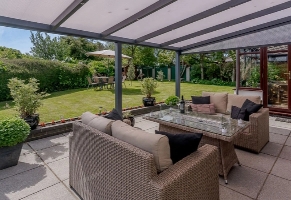 White Panorama Garden Room
