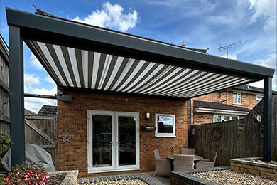 White Panorama Garden Room