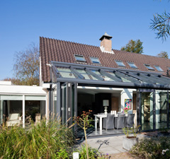 fixed glass wall
