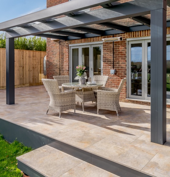 Outdoor Veranda in Salisbury, Wiltshire Outdoor Veranda in Salisbury, Wiltshire