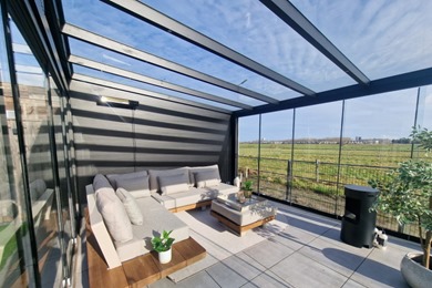 Outlook Garden Room in Anthracite Grey Outlook Garden Room in Anthracite Grey