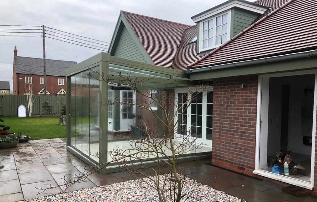 Reverse pitch sunroom